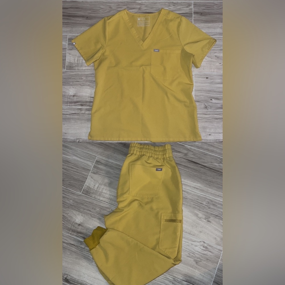 FIGS YELLOW TOP & HIGH WAISTED JOGGER